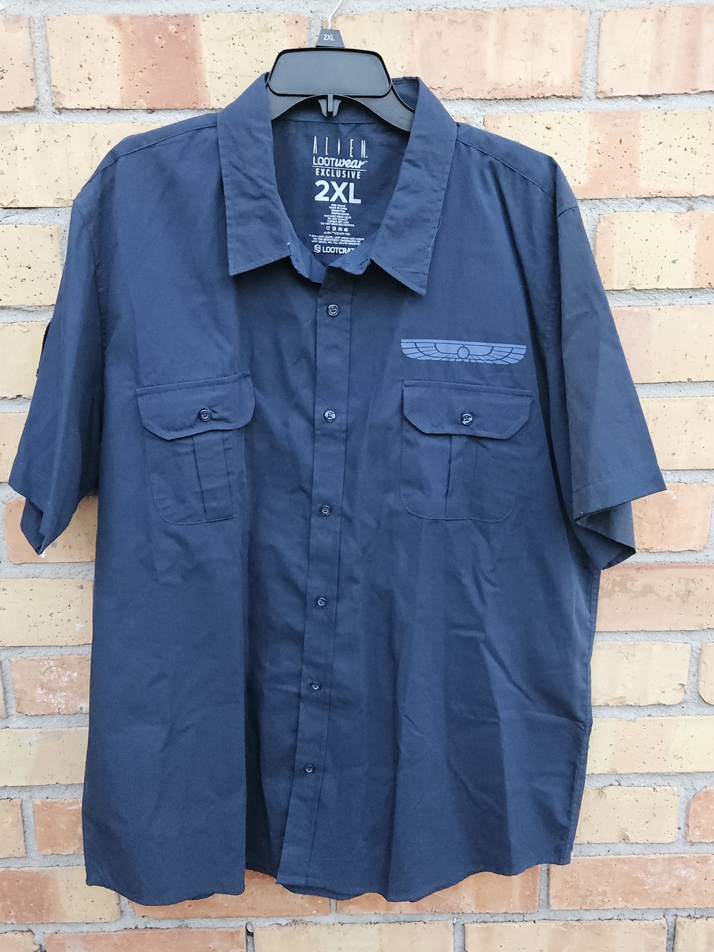 Loot Crate / Alien Men's Shirt